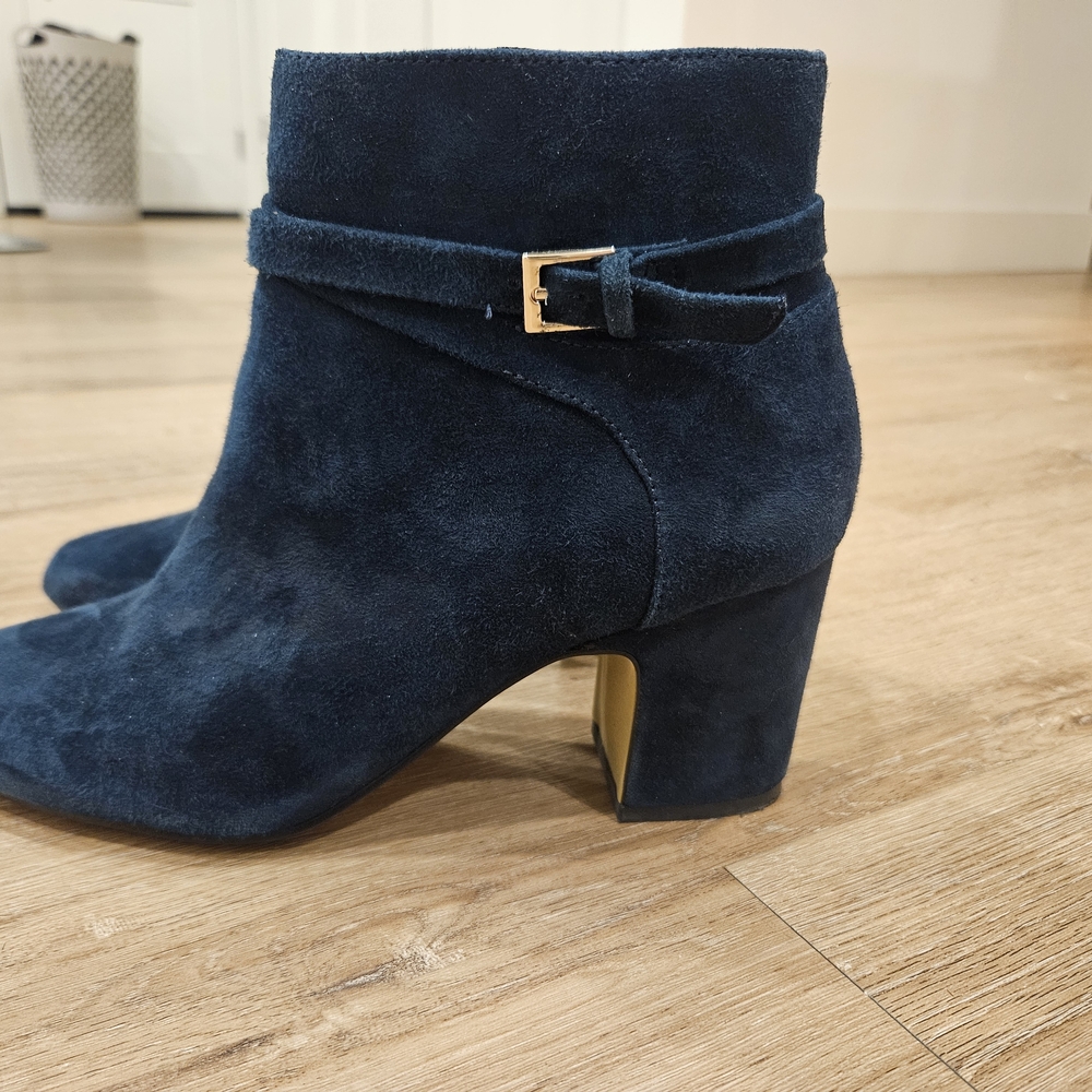 Bella Vita Blue Ankle Booties with Block Heel